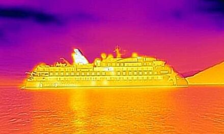 Aurora Expeditions Launches World-First Polar Citizen Science