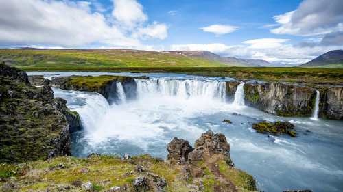 Hurtigruten Expands Tours with New Iceland Adventures