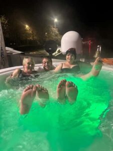 MS Raymonde Hot Tub