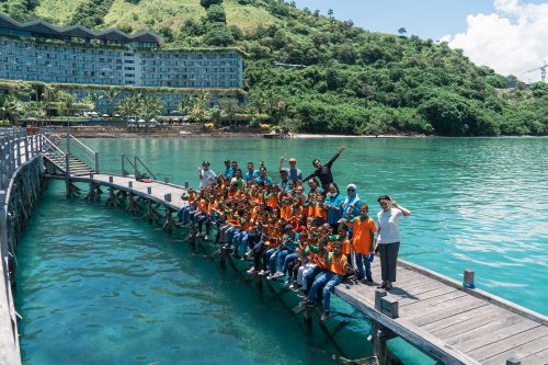 AYANA Komodo Champions Conservation at Waecicu Beach