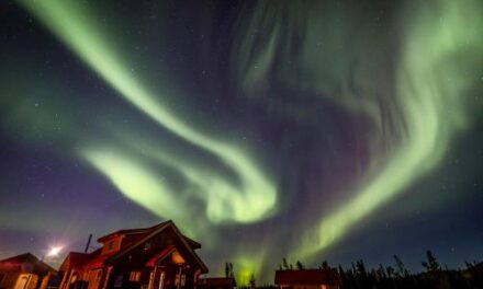 Chasing the Northern Lights by Charter Plane in Yukon
