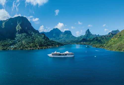 Ponant’s Unique Way to Cruise French Polynesia’s Archipelagos