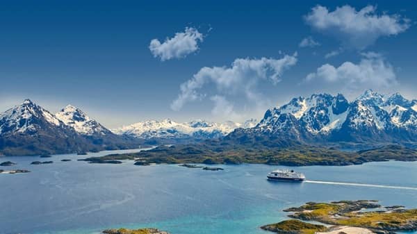 Agents Race for Norway with Hurtigruten Mega Famil
