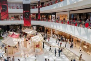 1. Cartier, in collaboration with China Duty Free Group, invites travelers to a Chinese New Year pop-up at CDF Sanya International Duty-Free Shopping