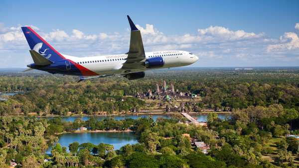 Boeing Lands Landmark 737 MAX Deal with Air Cambodia