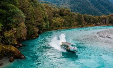 AAT Kings Slashes $2,200 Off Small Group Tours