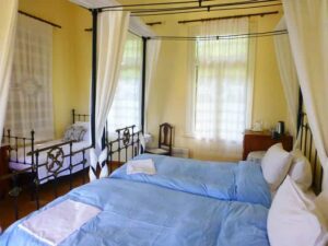 Perleas Mansion bedroom