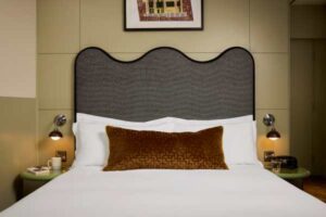 TheHox_THS_Day2_628_Cosy_Section_028_v2