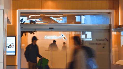 American Airlines Welcomes Football Fans Touching Down at SFO
