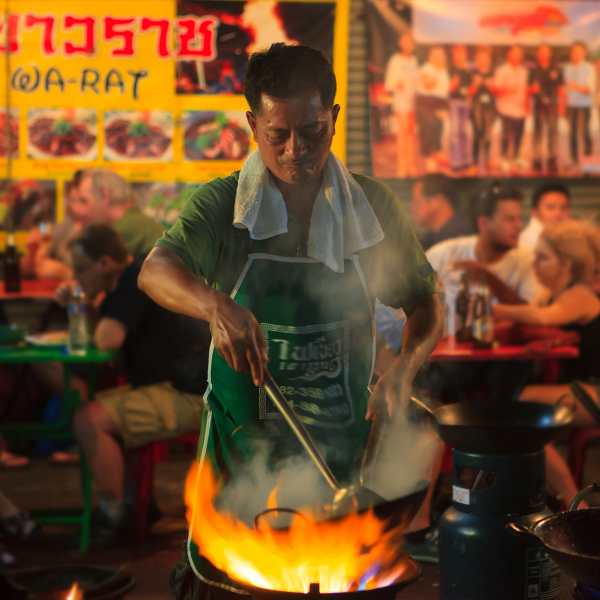 Yaowarat-Road-Bangkok02