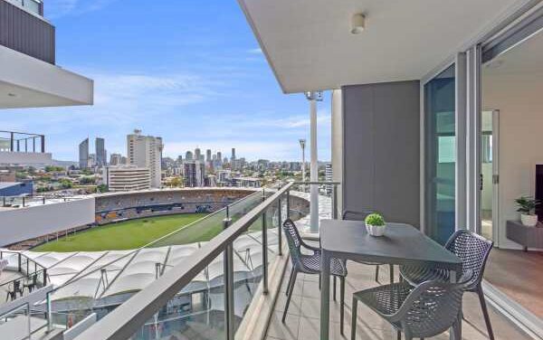 Brisbane Lions Fans Score Ultimate Gabba Game-Day Stay