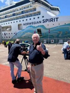 Graham Ross of Better Homes and Gardens embarking on Norwegian Spirit in Auckland