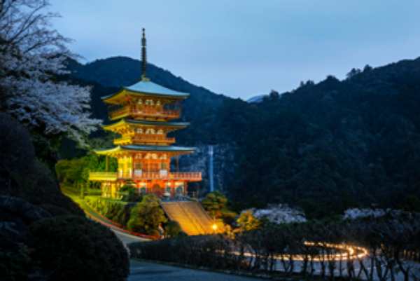 Treading Lightly in Japan: Travel Beyond the Crowds