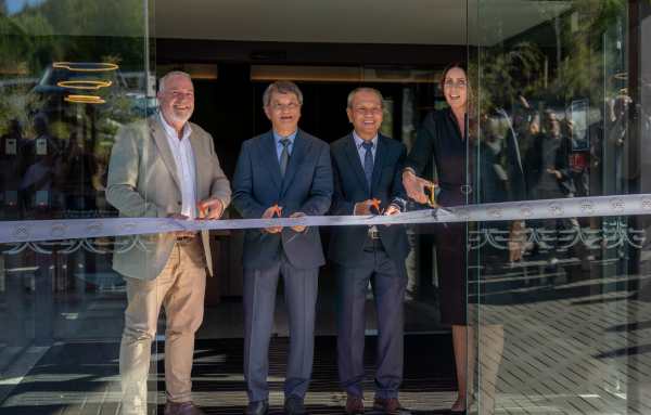 Queenstown Mayor Opens New Coronet Ridge Resort