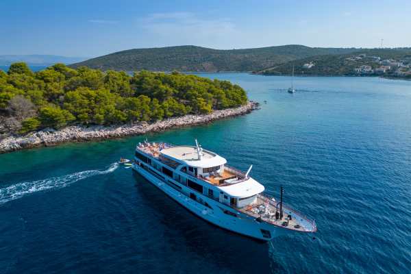 Unforgettable Travel Company Names New Finance Chief
