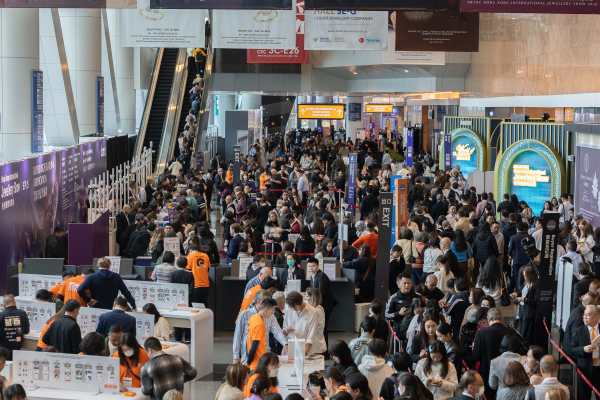 Global Jewellery Marketplace Draws 80,000 Buyers