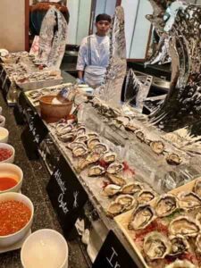 Seafood lovers are particularly well rewarded. Towers of 9 varieties of freshly shucked oysters