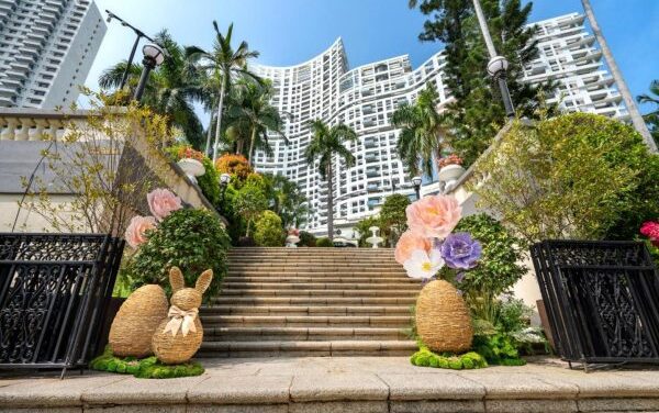 Easter Blooms Beautifully at The Repulse Bay