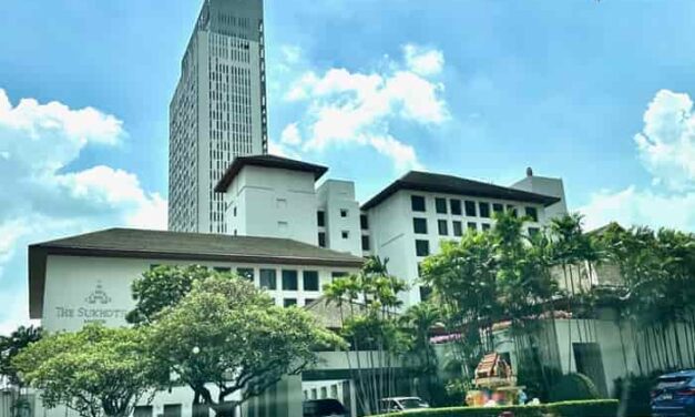 Bangkok’s Legendary Sunday Brunch at The Sukhothai