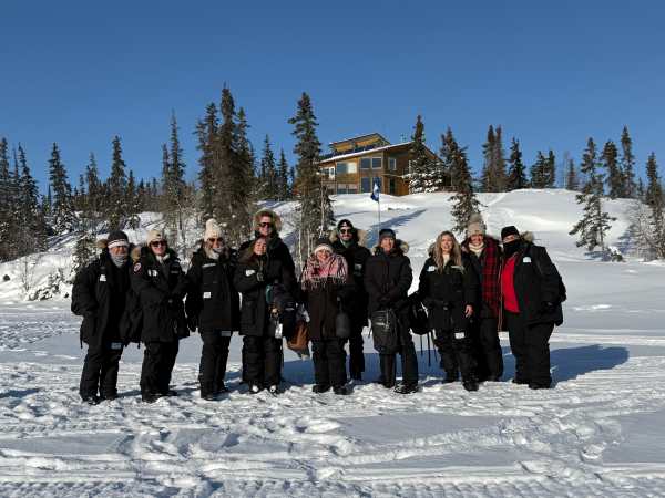 Top selling agents visit Blachford Lodge, Yellowknife Northwest Territories, Canada Pic 2