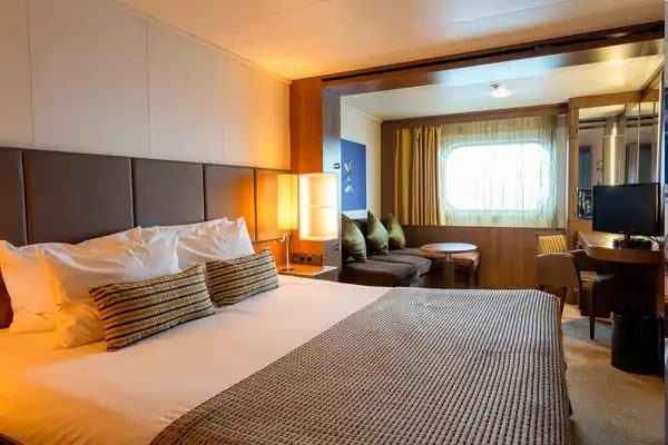 Travel Industry Club - Discover the world with Heritage Expeditions 8