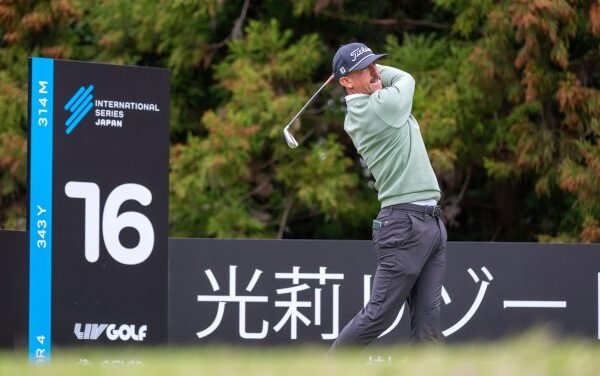 Aussie Duo Eye Glory at Singapore Open