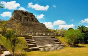 Excursions - Xunantunich