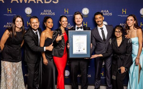 Courtyard Perth Murdoch Wins Guest Service Award