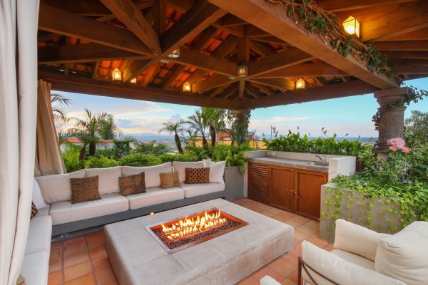 San Miguel De Allende Mediterranean Style Hillside 4-Bedroom Villa Overlooking San Miguel