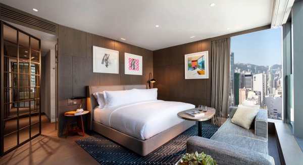 Within 15 minutes’ walk of the urban hotel
