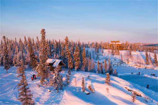 Blachford-Lodge-Aerial-Winter-Point-Cabin-Julien Schroder