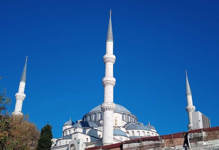 Istanbul’s Hidden Mosques and Palaces Steal the Spotlight