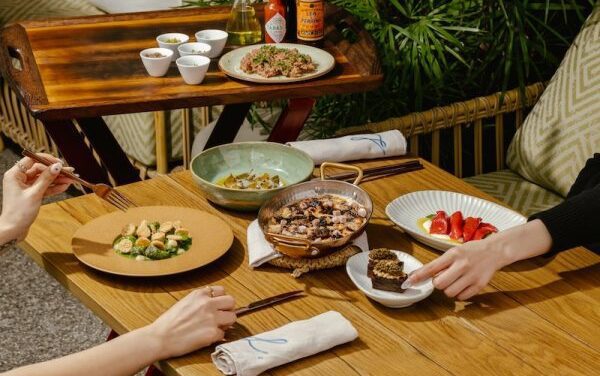 La Terrace by Louise Tunes Up Lunch & Live Nights
