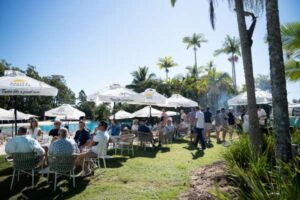 Public Beach Bar-01