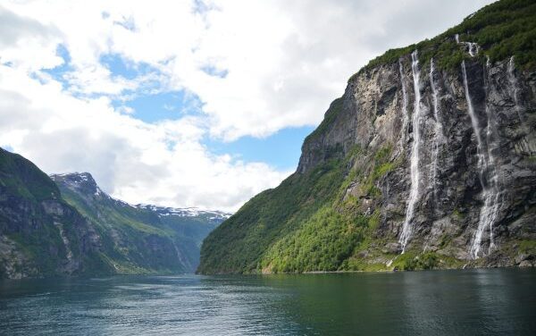 PONANT & Smithsonian Offer €500 Off 62 Sailings