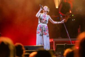 Tina Arena at the Kimberley Moon Experience at the Boab Metals Ord Valley Muster.