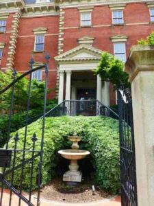 Welcome to Wentworth Mansion