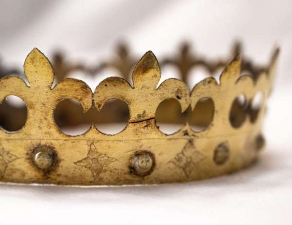 Vilnius Crowns History With Royal Insignia Reveal