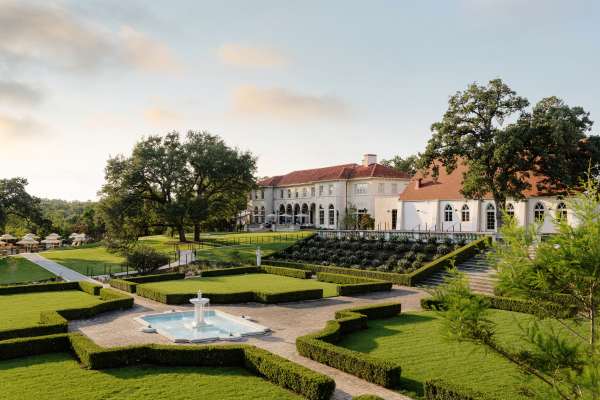 CPE_Exterior_Mansion-Gardens_2020_01