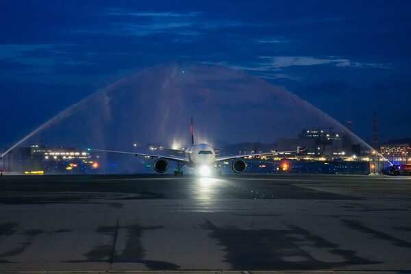 Delta Launches First Hong Kong–Los Angeles Flights