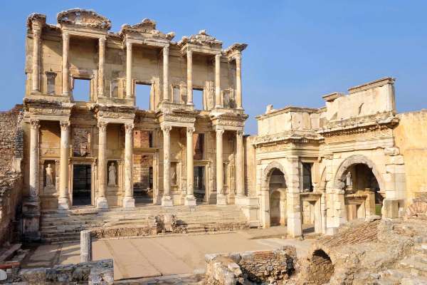 Solo Travellers Save Big on Europe Tours in 2026