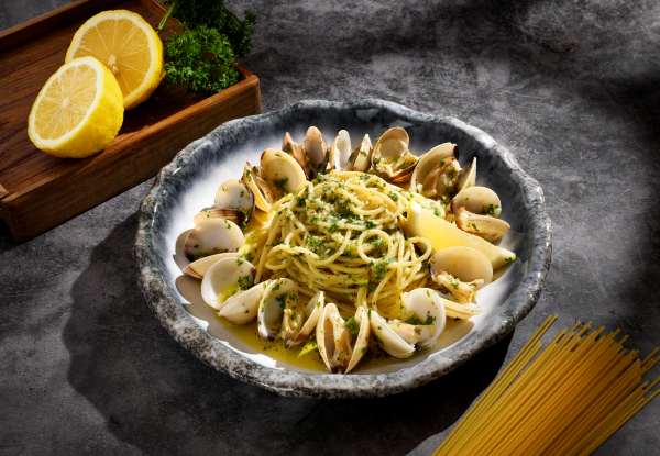 Moxy Bangkok Unveils Fresh Dining Experiences