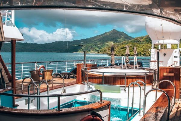 Travel Industry club - Discover a different way to cruise with Windstar 8