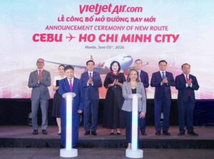 Vietjet announces its new Ho Chi Minh City–Cebu route at the Vietnam–Philippines Business Forum in Manila