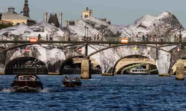 Paris Cave Art Rocks Pont Neuf With 6.4m Views
