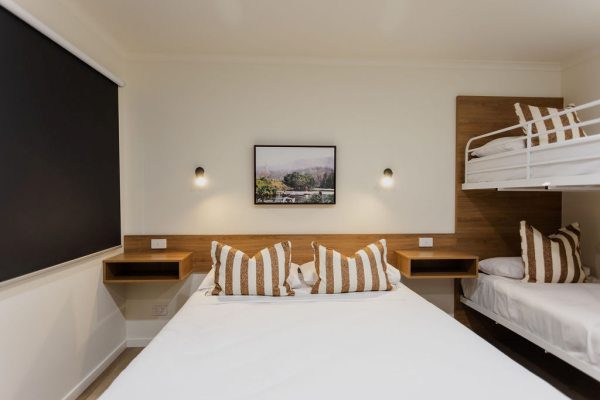 Coomera - Cabin Internal 4