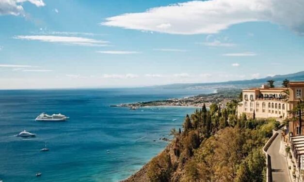 Seabourn Ruby Collection Sets Sail for 40 Years