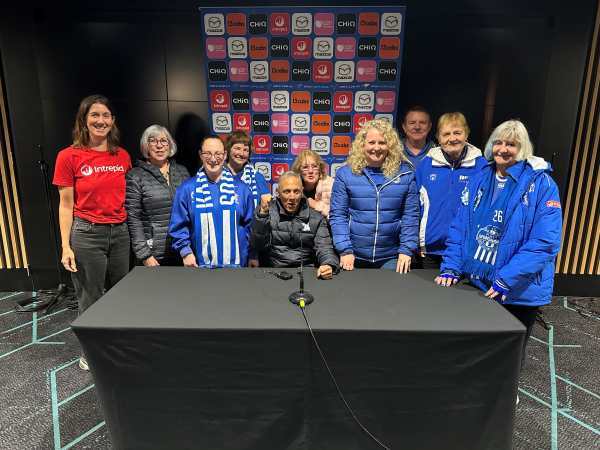 Intrepid brings North Melbourne fans together on exclusive WA small group adventure 1