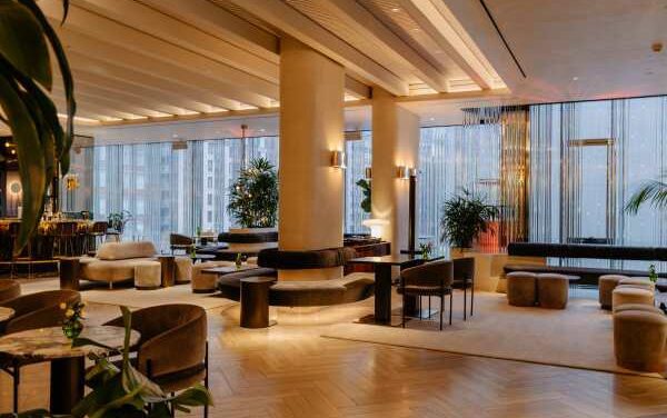 Four Seasons Montreal Earns Canada’s Top 10 Hotel Honor