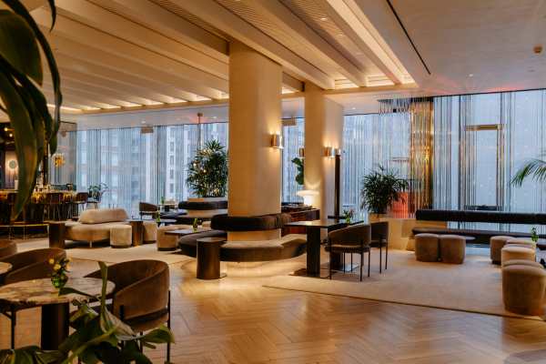 Four Seasons Montreal Earns Canada’s Top 10 Hotel Honor